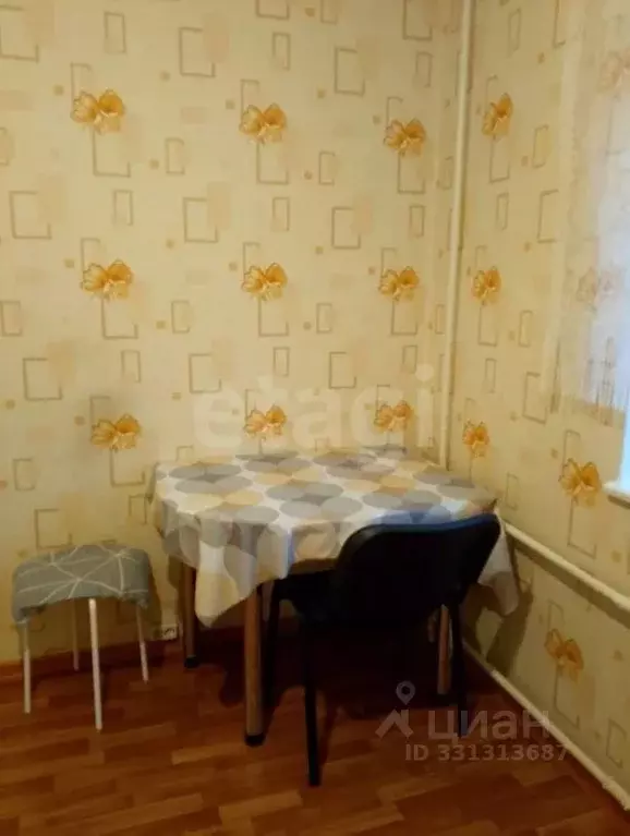 1-к кв. Курская область, Курск просп. Вячеслава Клыкова, 17 (37.5 м) - Фото 2
