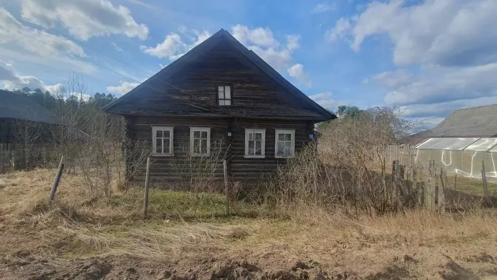 Дом в Вологодская область, Чагодощенский муниципальный округ, Сазоново ... - Фото 0