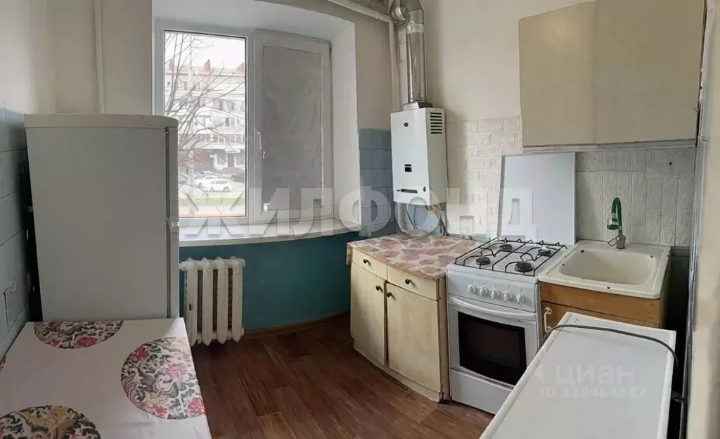 1-к кв. Карачаево-Черкесия, Черкесск просп. Ленина, 71 (30.0 м) - Фото 2