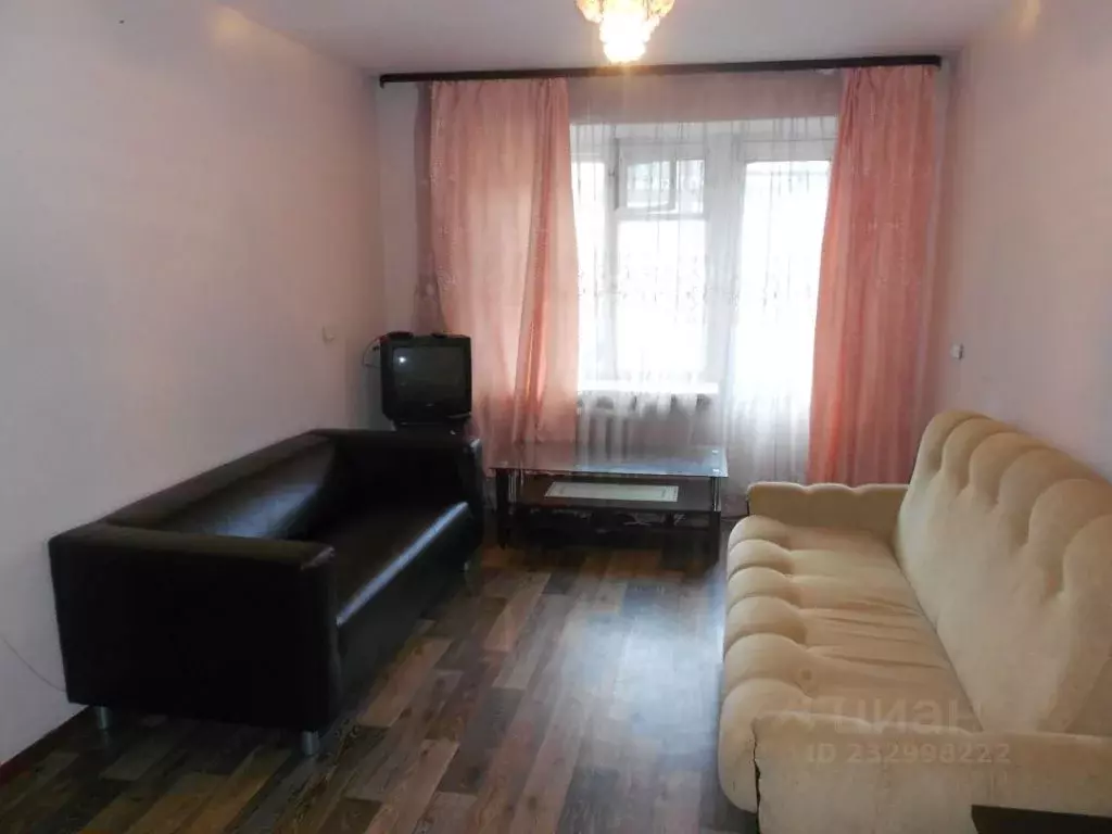 2-к кв. Курганская область, Курган ул. Володарского, 105 (48.0 м) - Фото 1