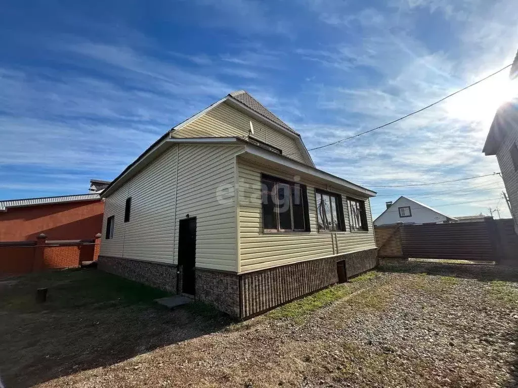 Дом в Башкортостан, Стерлитамакский район, Отрадовский сельсовет, с. ... - Фото 0