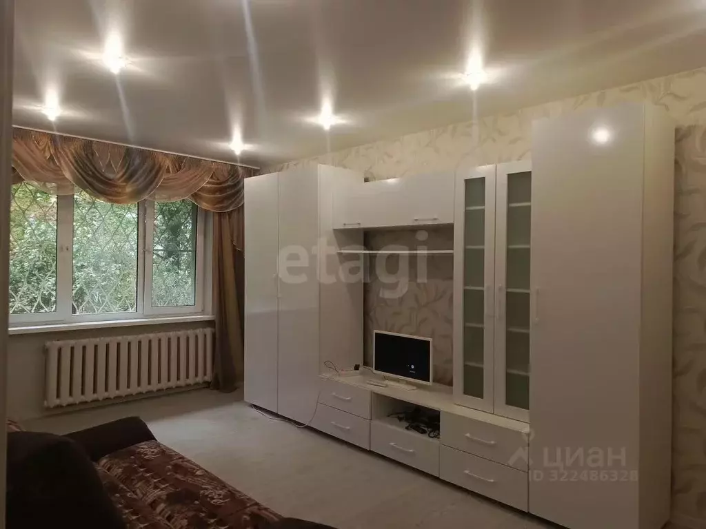 2-к кв. Смоленская область, Смоленск ул. Петра Алексеева, 10 (43.6 м) - Фото 1