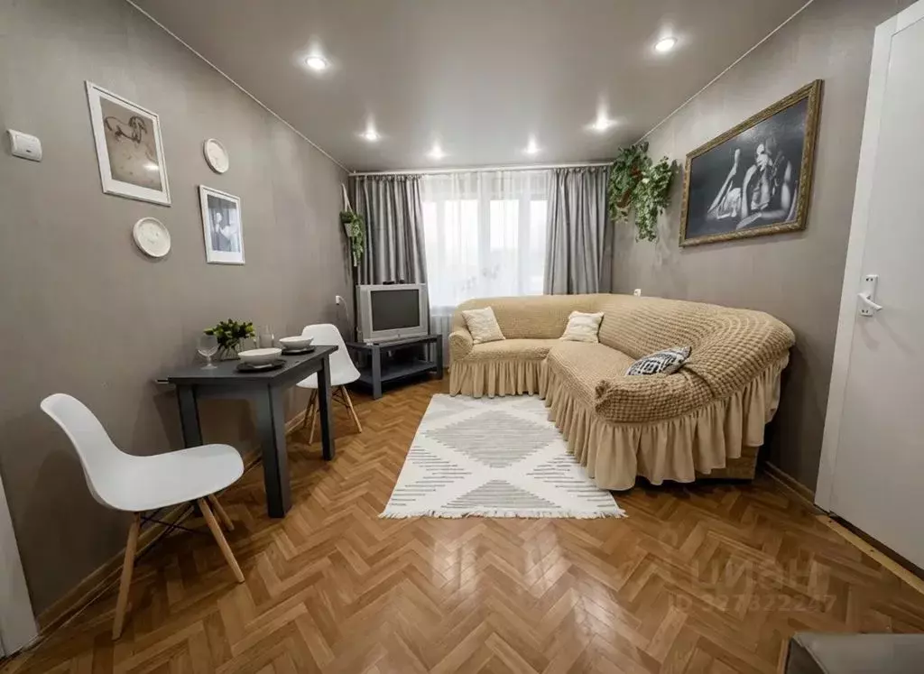 2-к кв. Ленинградская область, Кириши просп. Ленина, 12 (50.0 м) - Фото 2