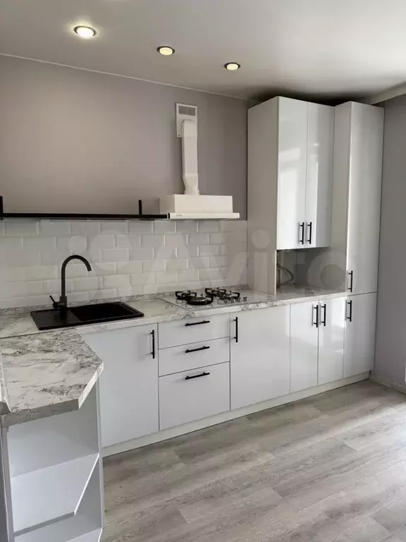 1-к. квартира, 40 м, 2/15 эт. - Фото 0