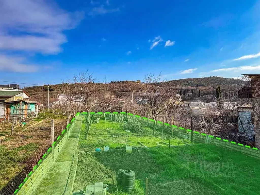 Участок в Крым, Алушта ул. Ежевичная (3.76 сот.) - Фото 2