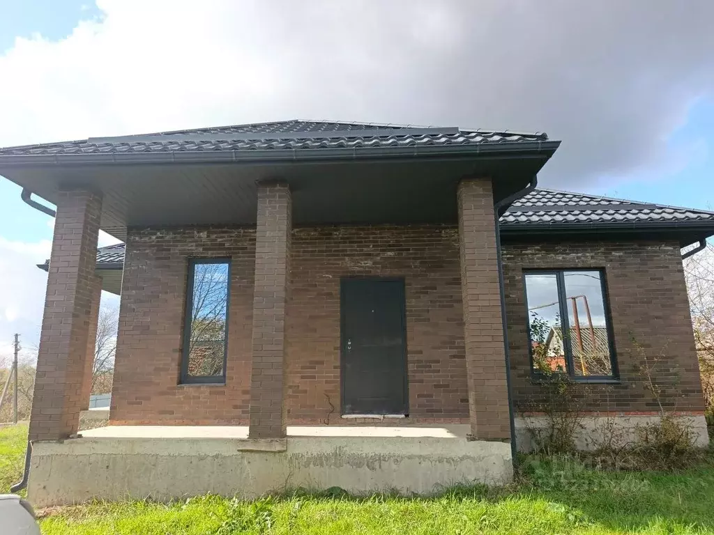 Дом в Краснодарский край, Северский район, Новодмитриевское с/пос, ... - Фото 1