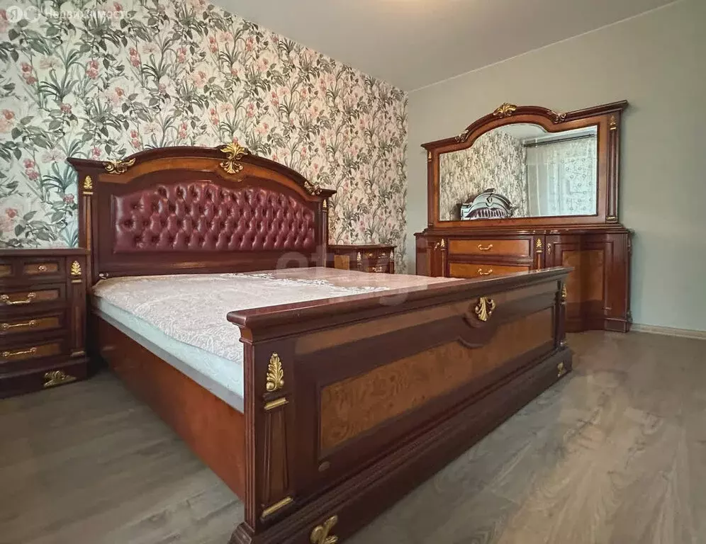 3-комнатная квартира: Саратов, улица имени Н.Г. Чернышевского, 14 ... - Фото 1