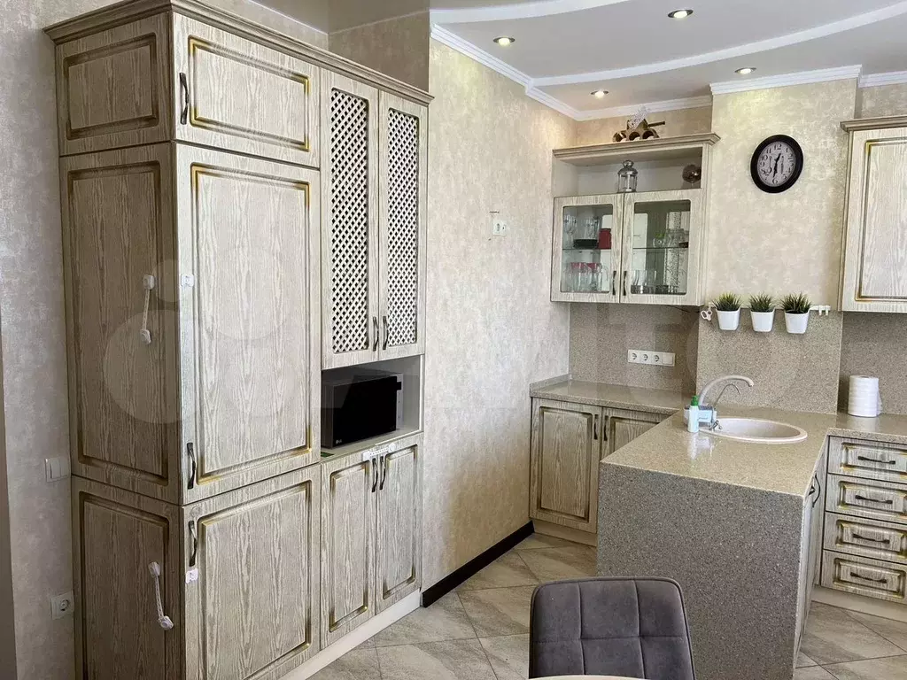 2-к. квартира, 70 м, 14/24 эт. - Фото 1