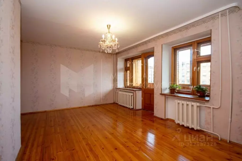 3-к кв. Тюменская область, Тюмень ул. Водников, 12 (75.9 м) - Фото 1