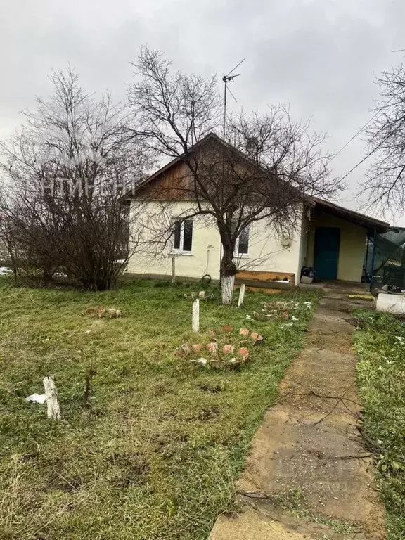 Дом в Крым, Советский район, Чапаевское с/пос, с. Николаевка ул. ... - Фото 1