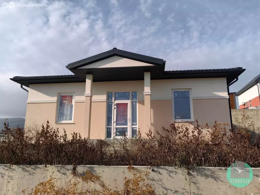 Дом в Мысхако, улица Сергея Костоглодова (108 м) - Фото 1