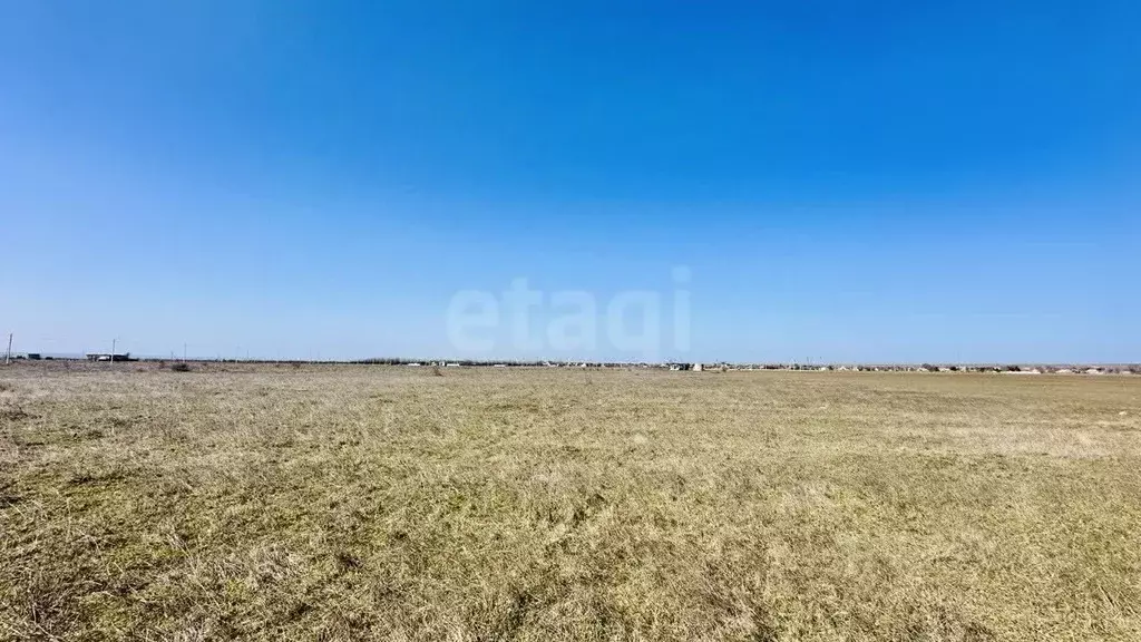 Участок в Крым, Черноморский район, Окуневское с/пос, с. Громово  (6.0 ... - Фото 1