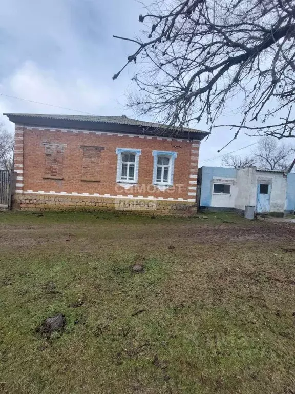 Дом в Калмыкия, Приютненский район, пос. Октябрьский  (76 м) - Фото 2