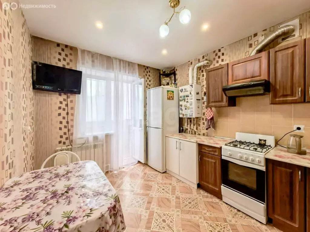 1-комнатная квартира: Тутаев, улица Луначарского, 111 (37.4 м) - Фото 2
