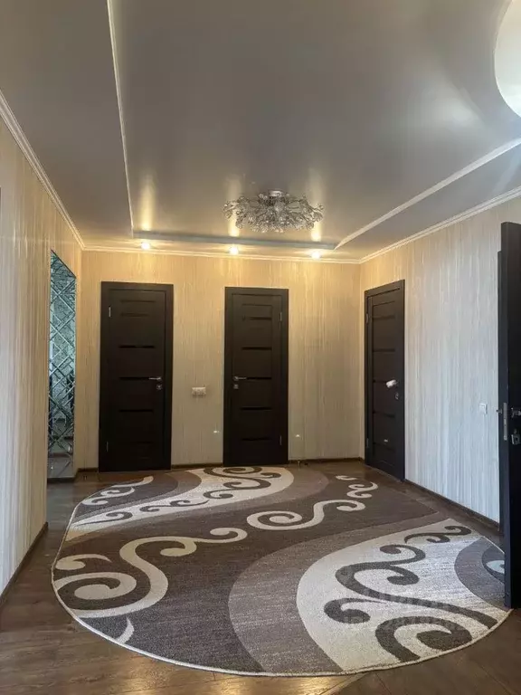 3-к кв. Алтайский край, Барнаул ул. Попова, 158 (103.0 м) - Фото 1