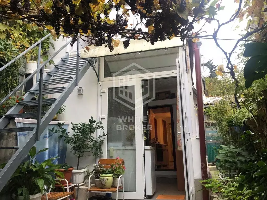 2-к кв. Крым, Ялта ул. Поликуровская, 5 (53.2 м) - Фото 1