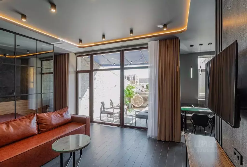 1-к кв. Омская область, Омск ул. Сазонова, 33 (45.0 м) - Фото 1