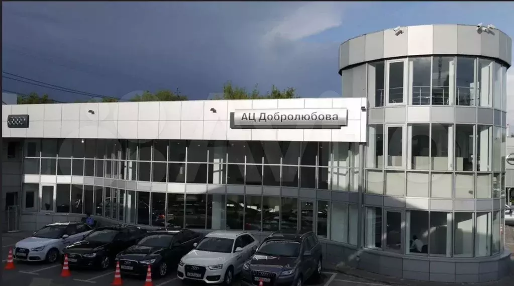Аренда Шоурума в Автосалоне - 1500,0 м - Фото 1