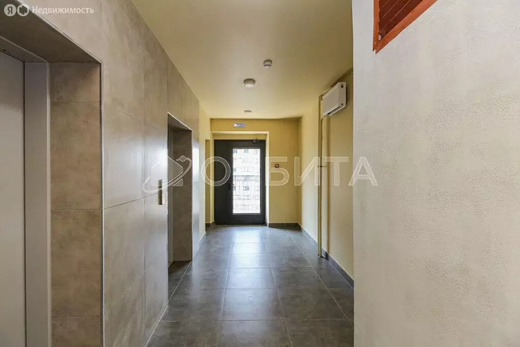 3-комнатная квартира: Тюмень, Алматинская улица, 12 (64 м) - Фото 1