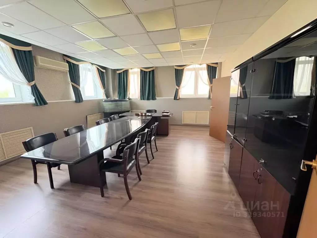 Офис в Оренбургская область, Новотроицк Советская ул., 102А (120 м) - Фото 0