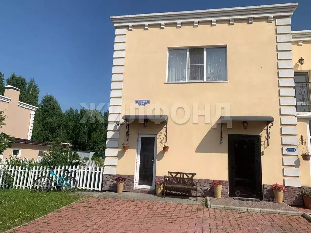 Таунхаус в Новосибирская область, Новосибирский район, Мочищенский ... - Фото 0