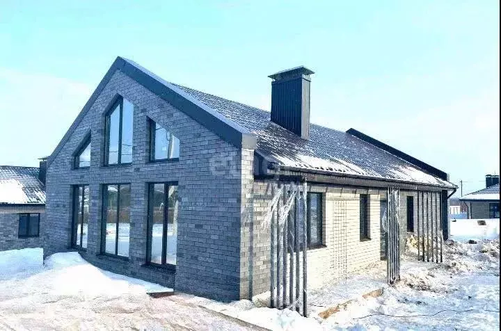 Дом в Пермский край, д. Мокино ул. Брусничная, 50 (140 м) - Фото 0