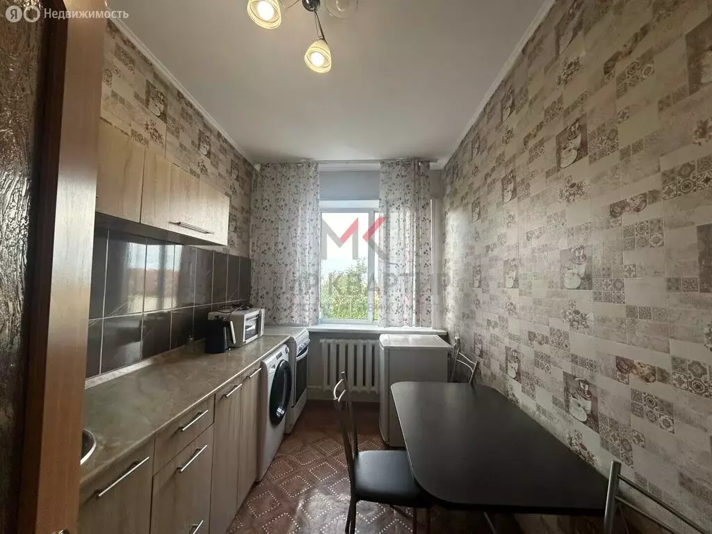 3-комнатная квартира: Кызыл, улица Калинина, 4 (67.5 м) - Фото 1