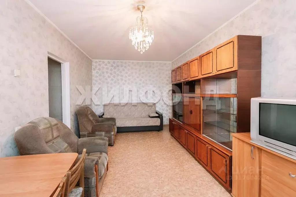 2-к кв. Новосибирская область, Новосибирск ул. Доватора, 13 (46.2 м) - Фото 0