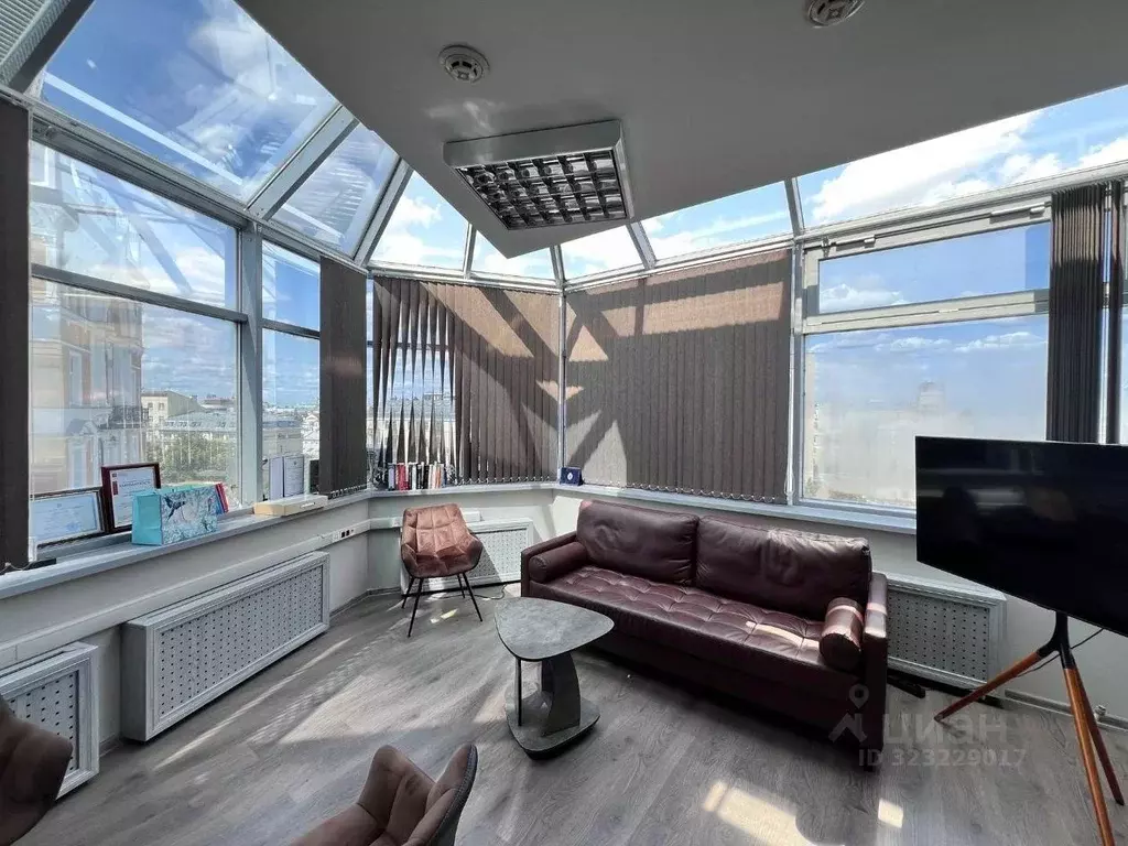 Офис в Москва Тургеневская пл., 2 (143 м) - Фото 1