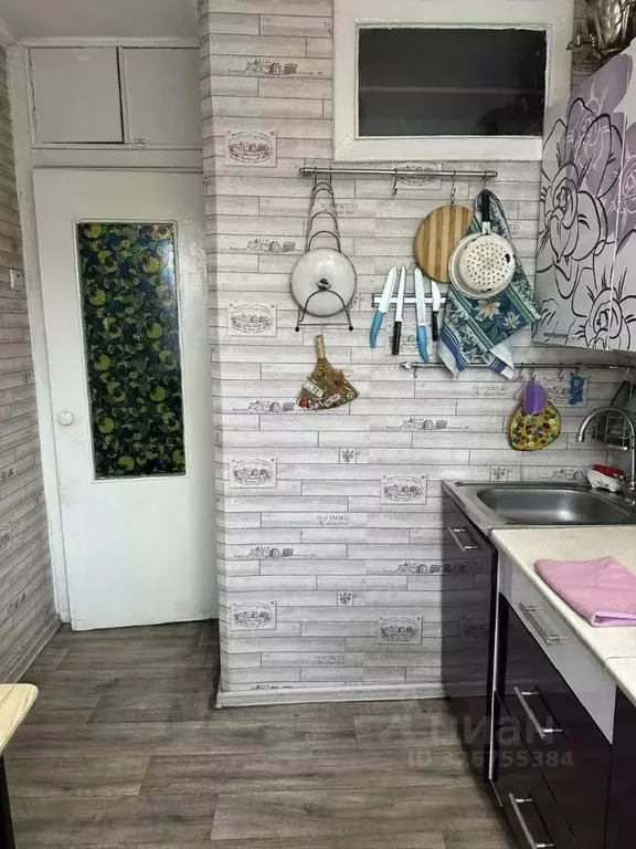 3-к кв. Кемеровская область, Новокузнецк ул. 40 лет ВЛКСМ, 116 (61.0 ... - Фото 2