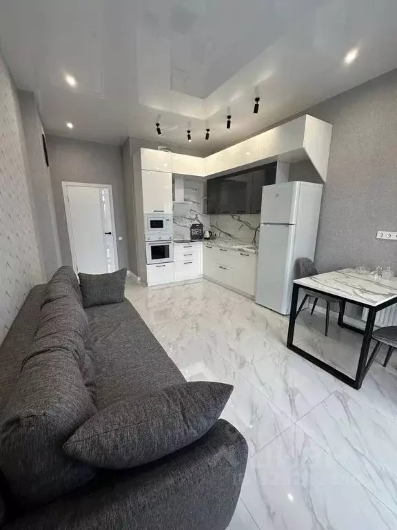 1-к кв. Татарстан, Казань ул. Сибгата Хакима, 51 (57.0 м) - Фото 1