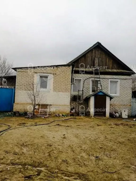 Дом в Калмыкия, Малодербетовский район, с. Плодовитое Советская ул. ... - Фото 1