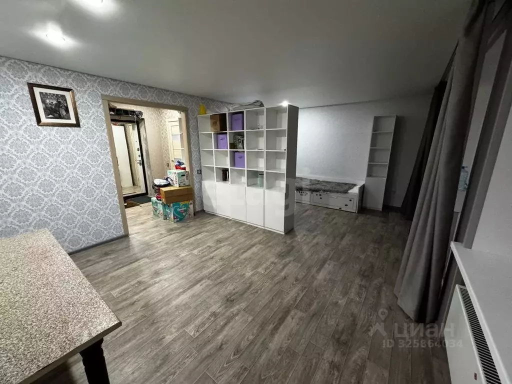 1-к кв. Тюменская область, Тюмень Кремлевская ул., 102 (50.0 м) - Фото 1