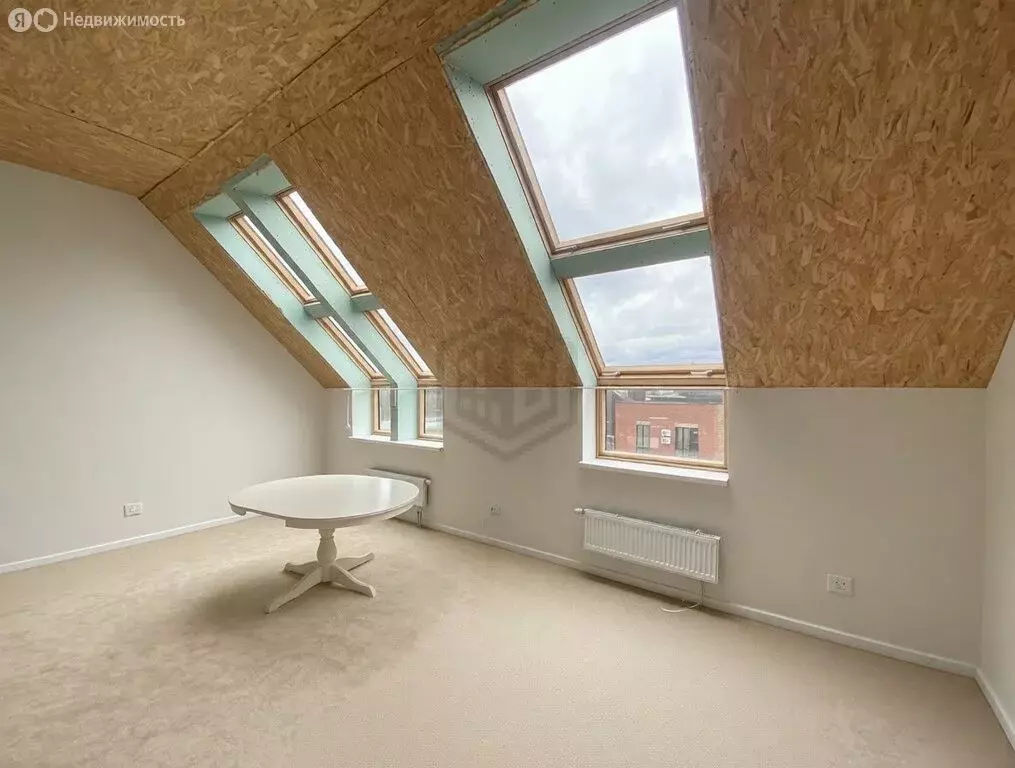 4-комнатная квартира: Апрелевка, улица Парк Апрель, 31 (100 м) - Фото 1
