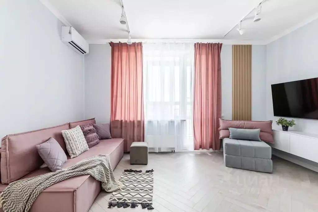 Студия Татарстан, Казань ул. Мансура Хасанова, 13А (32.0 м) - Фото 1