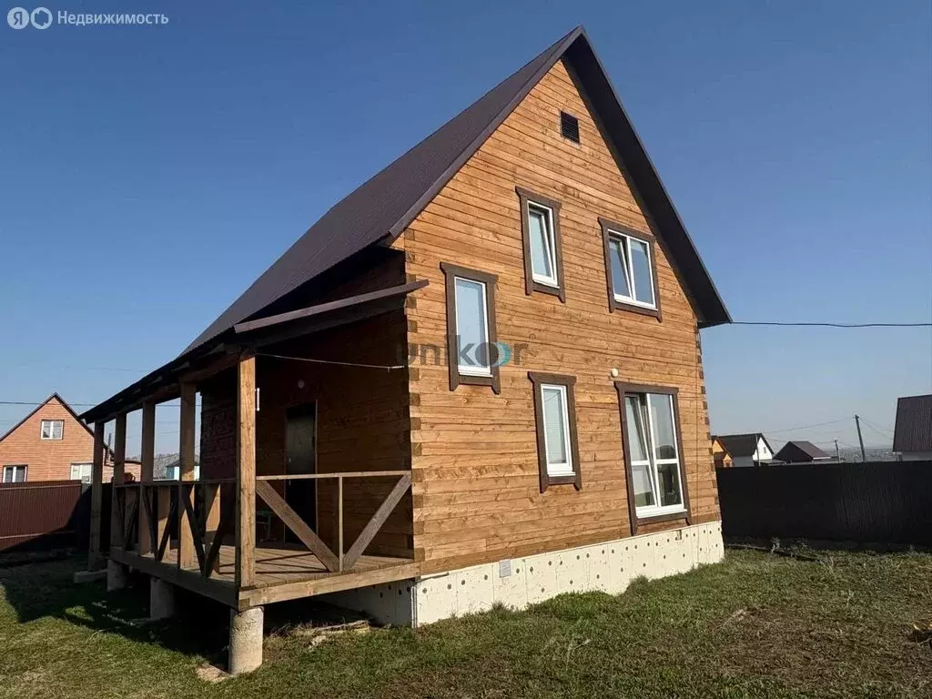 Дом в село Иглино, улица Пугачёва (120 м) - Фото 1