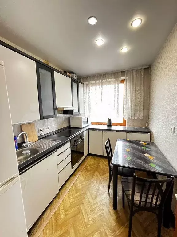 2-к. квартира, 49 м, 9/9 эт. - Фото 0