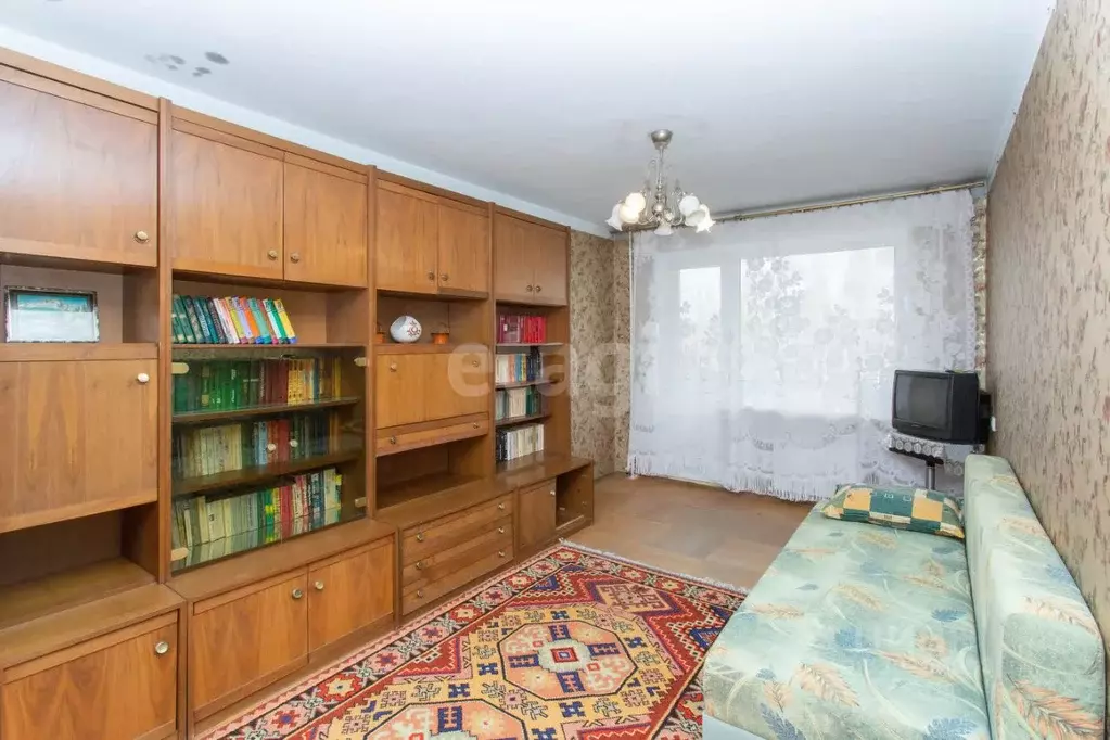 3-к кв. Тюменская область, Тобольск 6-й мкр, 10 (68.0 м) - Фото 1