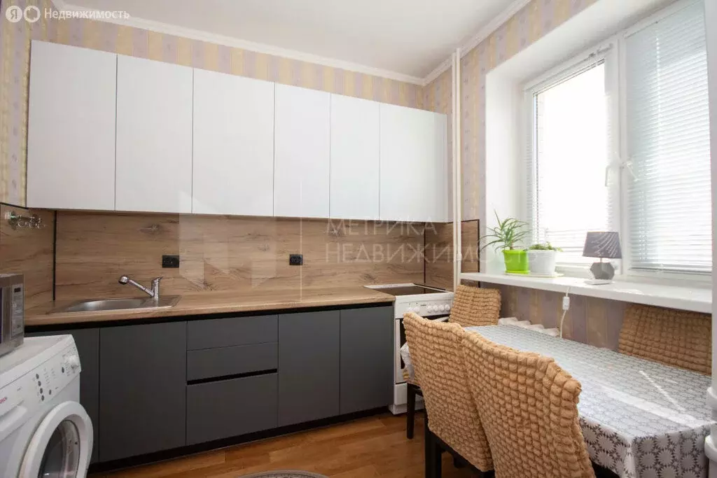 1-комнатная квартира: Тюмень, улица Муравленко, 13 (34.7 м) - Фото 1