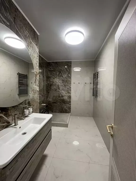 2-к. квартира, 65 м, 2/4 эт. - Фото 1