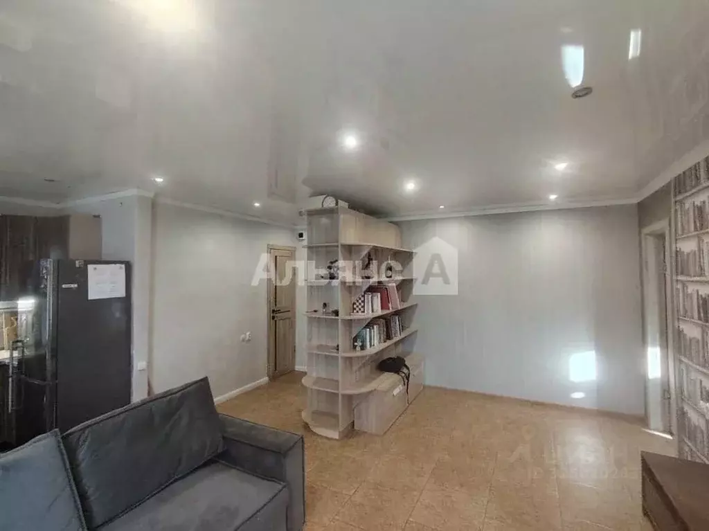 3-к кв. Ростовская область, Шахты Охотский пер., 12Б (58.0 м) - Фото 1