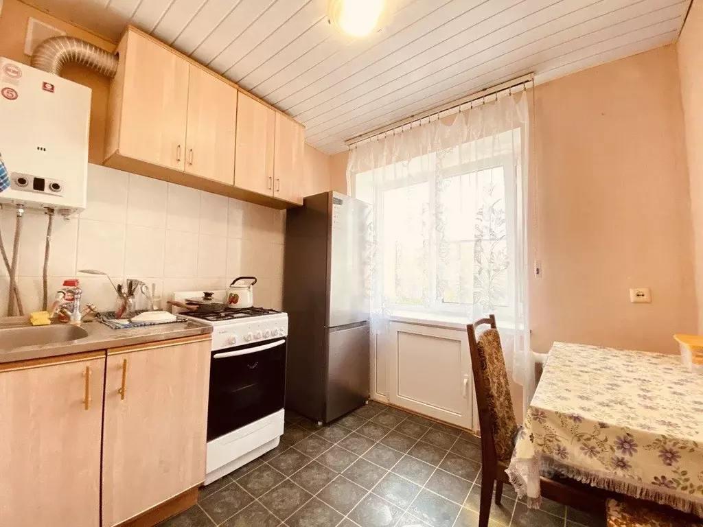 2-к кв. Тульская область, Новомосковск Октябрьская ул., 43 (44.0 м) - Фото 1