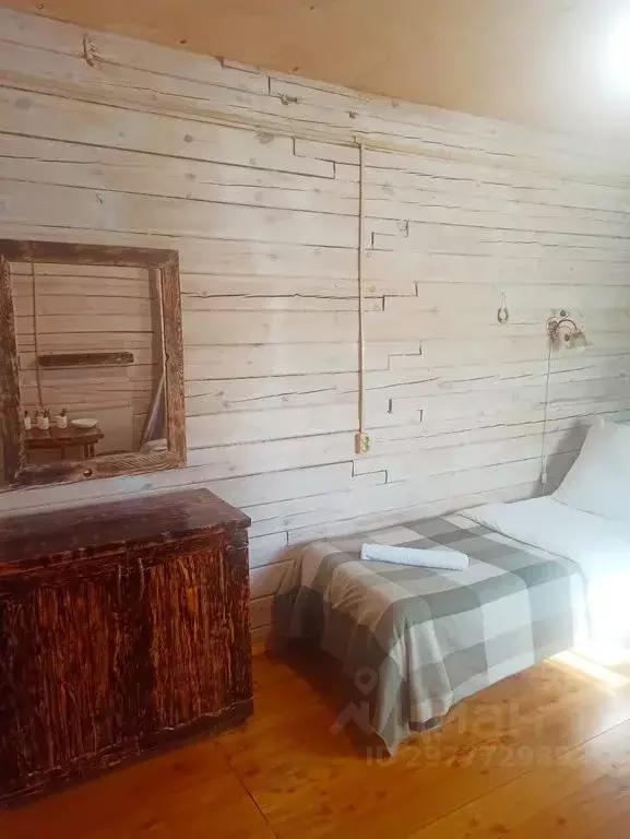 Комната Иркутская область, Ольхонский район, пос. Хужир ул. ... - Фото 0