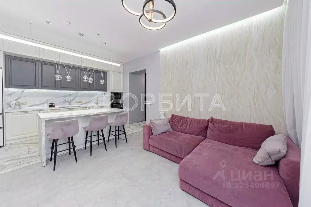 2-к кв. Тюменская область, Тюмень ул. Николая Семенова, 19 (68.3 м) - Фото 1