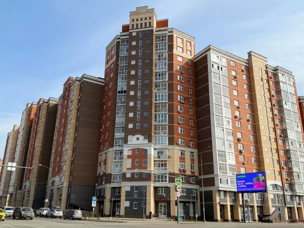 3-к кв. Москва пос. Коммунарка, ул. Липовый Парк, 11 (82.0 м) - Фото 1