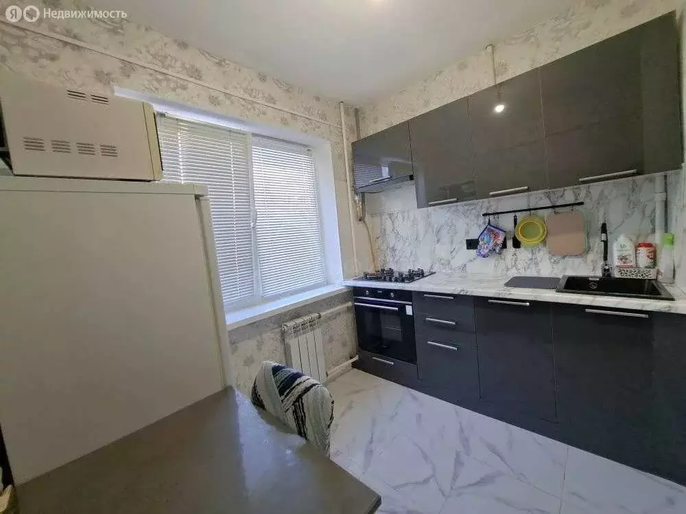 2-комнатная квартира: Великий Новгород, район Колмово, улица Павла ... - Фото 2