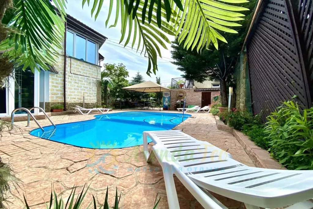 Дом в Крым, Феодосия ул. Мокроуса (120 м) - Фото 1