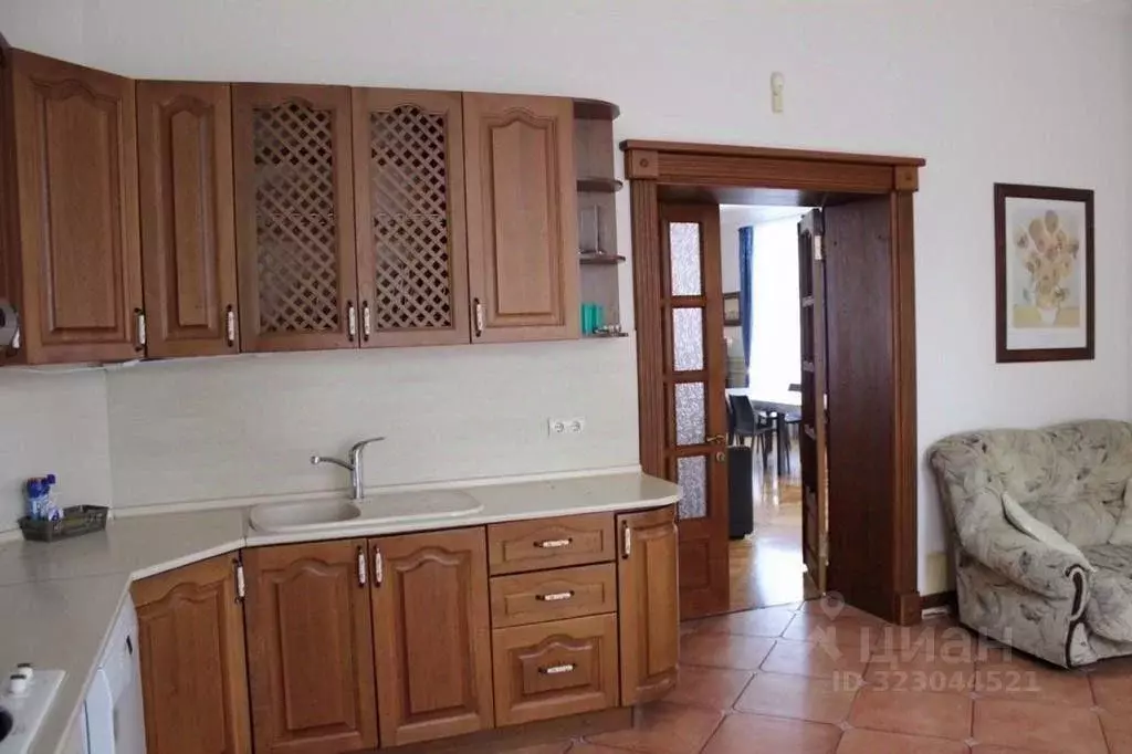 Дом в Краснодарский край, Краснодар Кубанская ул., 1/11 (500 м) - Фото 2