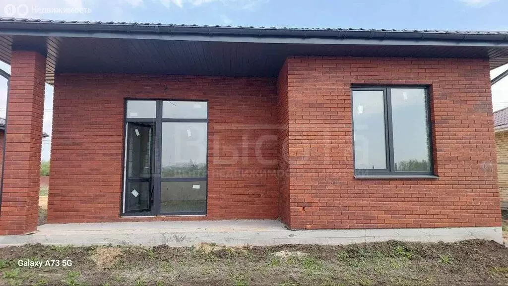 Дом в село Новая Усмань, Набережная улица, 137 (85 м) - Фото 0