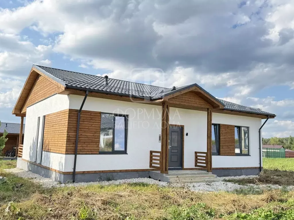 Дом в Свердловская область, Белоярский муниципальный округ, пос. ... - Фото 0